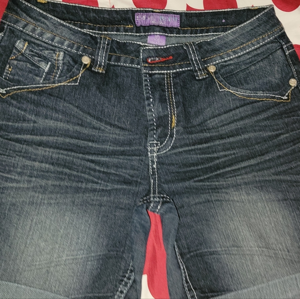 Jean Short for womens size 10 color blue.